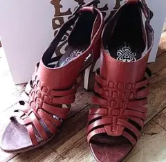 Item thumbnail for item 1c2e7d1e-3a20-4d90-90ca-18145e970fa5