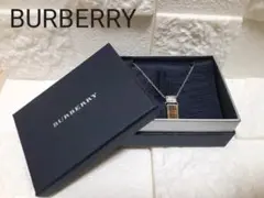 BURBERRY ノバチェック柄 シルバーネックレス