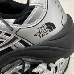 お値下げTHE NORTH FACE スニーカー シルバー/ブラック
