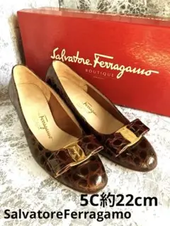 【箱付き】大人気!SalvatoreFerragamo クロコ柄ヴァラ ブラウン