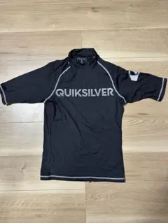 Quiksilver 半袖ラッシュガード M ブラック