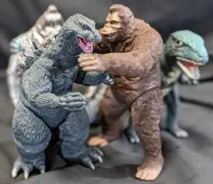 キングコング＆メカニコング＆ゴロザウルス（バンダイ）タグ付ソフビ３体セット キングコング＆メカニコング＆ゴロザウルス（バンダイ）＆ゴジラ