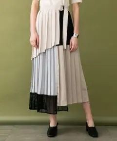 ニュアンスブロッキング プリーツスカート