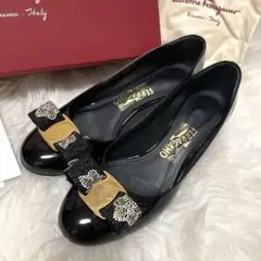 フェラガモ パンプス