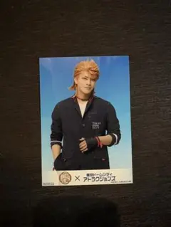 Item thumbnail for item fba46ea4-e1e1-48c5-83de-431f2c00f438