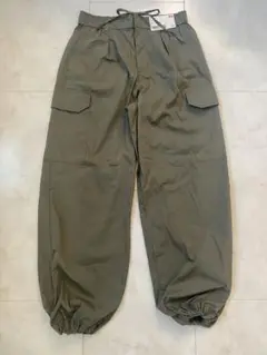 【タグ付き新品未使用】UNIQLO カーゴパンツ オリーブグリーン