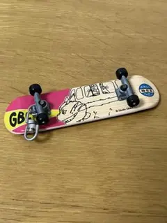 GBL ジブリ ミニスケボーキーチェーン　ネコバス