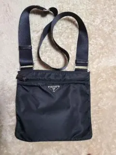 プラダ ショルダーバッグ