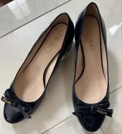 お値下げ❗️PRADA 黒 エナメル ハイヒール　23センチ プラダ チョコレート ブラッシュドレザー ハイヒールローファー