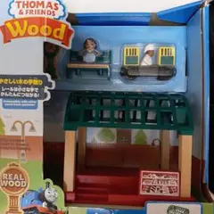 お値下げ【オマケ追加】トーマス 木製レール ナップフォードステーション Amazon.co.jp: 木製 トーマス ナップフォードステーション