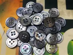 黒蝶貝ボタンスモーク 18mm 50個セット