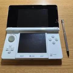 ニンテンドー3DS 本体 ホワイト　ポケモンYセット