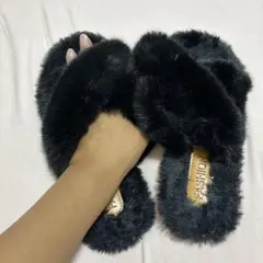 ファー ブラック トングサンダル