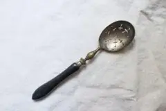【8月末までお値下げ中】 シュガーシフタースプーン　アンティーク　カトラリー