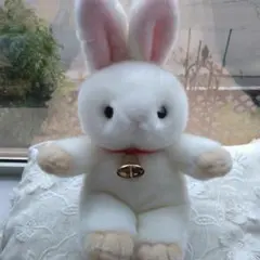 ホワイトうさぎぬいぐるみ