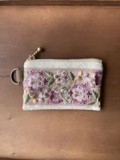 インド刺繍 ミニポーチ キーケース／パスケース／コインケース／小物入れ【スミレ】
