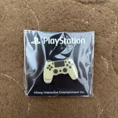 PlayStation プレイステーション コントローラー型ピンバッジ