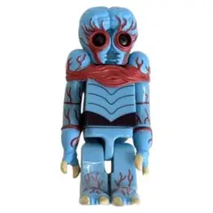 8/20まで ユニバーサル super7  メタルナミュータント 蓄光フィギュア Amazon.com: Super7 Ultimates Metaluna Mutant (Blue Glow in