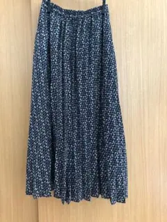 ロングプリーツスカート