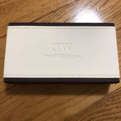 Daniel Wellington 箱