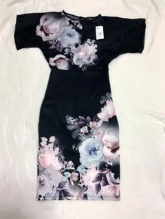 【新品・未使用/タグ付き】 リプシー/LIPSY LONDON　花柄ワンピース