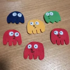 カラフルおばけたち　ハンドメイド203 フェルトブローチ