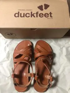 duckfeet ブラウン ストラップサンダル
