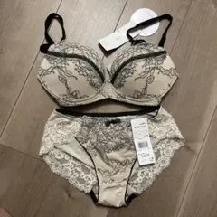 Item thumbnail for item 60a9d330-e57f-40f7-be8b-4fa0edf7effb