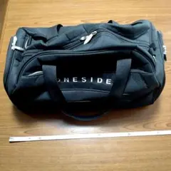 ONESIDER ブラック ダッフルバッグ