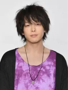 中村倫也 凪のお暇 ネックレス