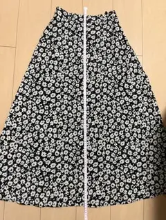 【大人気】花柄スカート