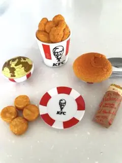 Mini Brands KFC® ミニブランズ　【新品・5点セット 】