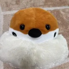 ふわふわ茶色と白の動物ぬいぐるみ