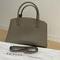 IACUCCI イアクッチ ハンドバッグ　ショルダーバック グレージュ　A4収納