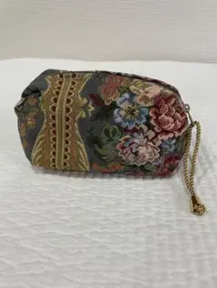 ゴブラン織　花柄　ポーチ