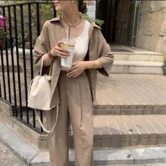美品　BLATE 着心地最高・とろみハーフスリーブシンプルサマーシャツ　モカ