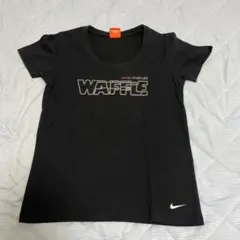 美品 NIKE レディース　Tシャツ