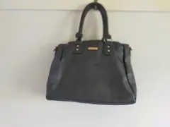 ハンドバッグ　ブラック