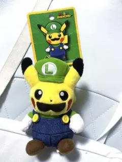 マリオピカチュウ　ぬいぐるみキーホルダー マリオピカチュウ ぬいぐるみ キーホルダー - メルカリ