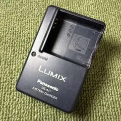 1492 Panasonic LUMIX 充電器 DE-A11 パナソニック