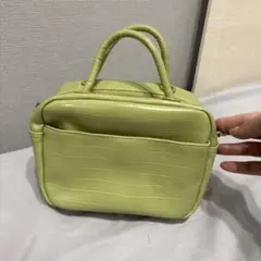 グリーン　ハンド　ショルダーバッグ