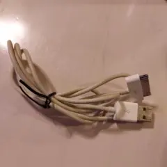 昔のipod iphoneのケーブル