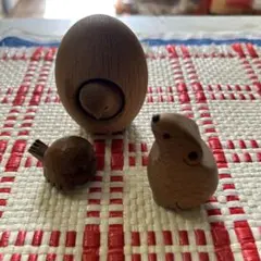 【希少】旭川ヒサクラフト　ニワトリ　木製　置物　木工芸　レトロ　アンティーク 希少】旭川ヒサクラフト ニワトリ 木製 置物 木工芸 レトロ