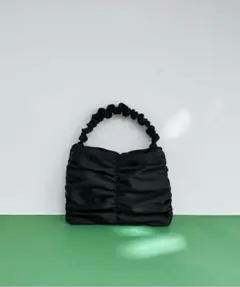 サテンシャーリングミニバッグ黒ADAM ET ROPE'