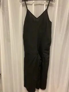 UNIQLO 黒 サロペット Mサイズ