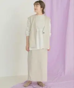 アイテムズアーバンリサーチベスト＋スカート