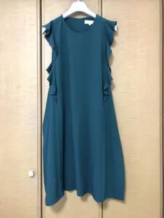carvenカルヴェン フリルノースリーブワンピース スカート