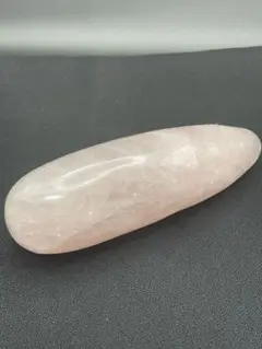 【ローズクォーツ】オブジェ 虹入り 約37×36×121㎜ 約252g 天然石