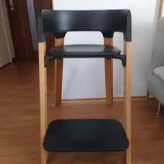 【値下げ】ストッケ　ステップスチェア ブラック（ネジ1本欠品）