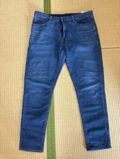 UNIQLO EZYジーンズ　XLサイズ